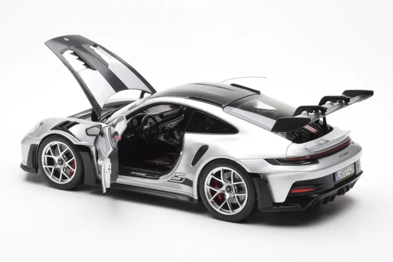 Porsche 911 992 GT3 Weissach Pack GT Silver Metallic Norev 1/18