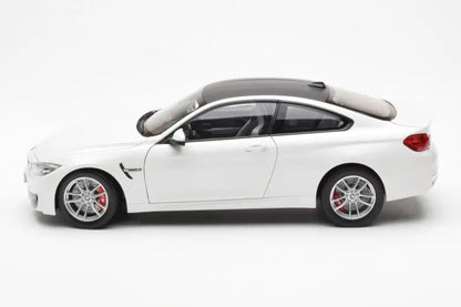 BMW M4 F82 Coupe Frozen Brilliant White Paragon 1/18