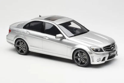 Mercedes C63 W204 Sedan Silver GT Spirit 1/18