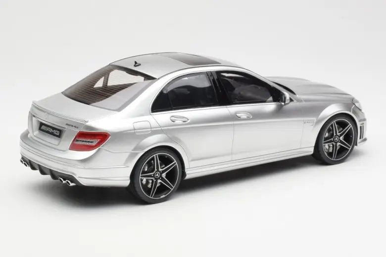 Mercedes C63 W204 Sedan Silver GT Spirit 1/18