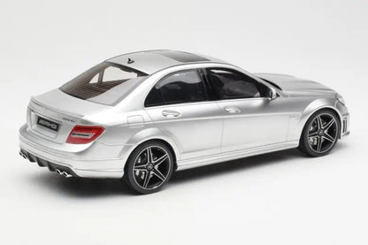 Mercedes C63 W204 Sedan Silver GT Spirit 1/18