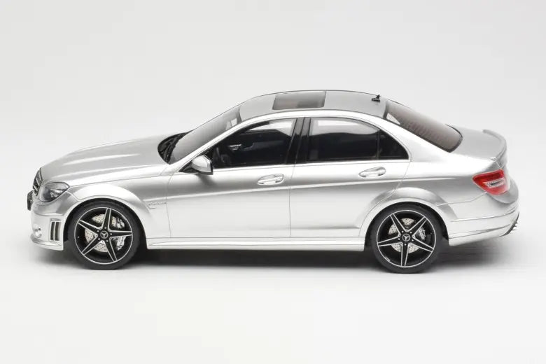 Mercedes C63 W204 Sedan Silver GT Spirit 1/18