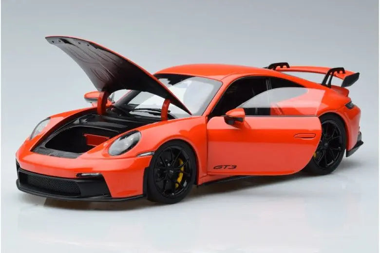 Porsche 911 992 GT3 Coupe Orange Norev 1/18