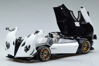 Pagani Zonda HP Barchetta Carbon Fibre White LCD 1/18