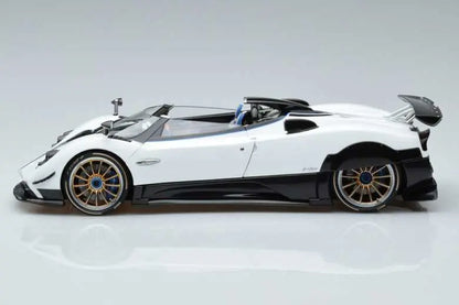 Pagani Zonda HP Barchetta Carbon Fibre White LCD 1/18