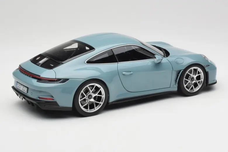 Porsche 911 992 S/T Meissenblue Norev 1/18
