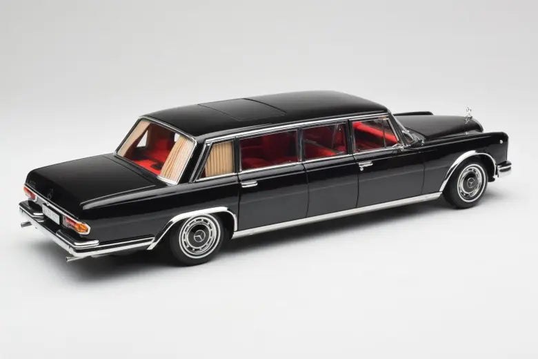 Mercedes 600 Pullman W100 Black NZG 1/18