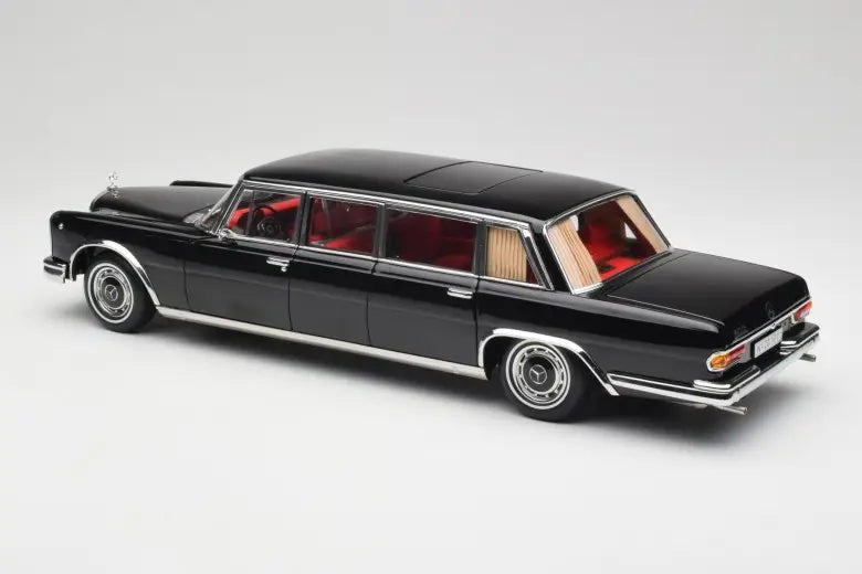 Mercedes 600 Pullman W100 Black NZG 1/18