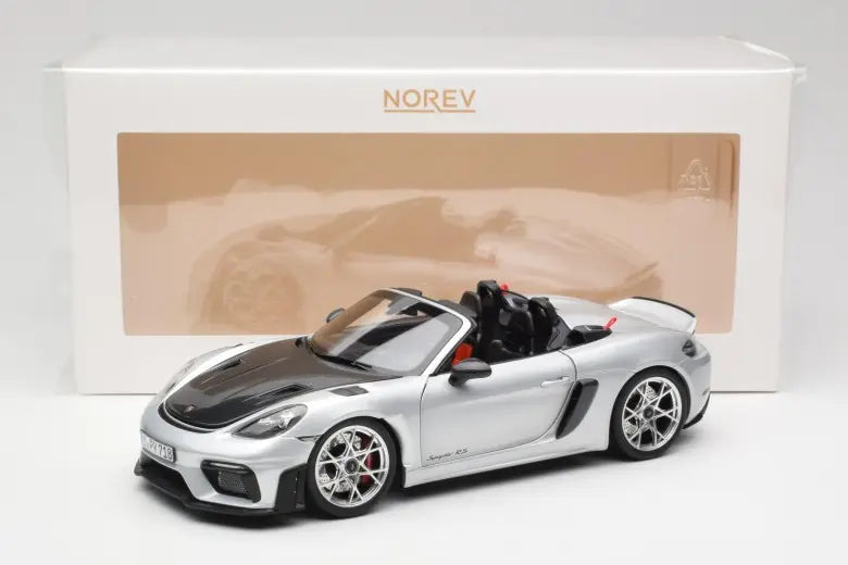 Porsche 718 Spyder RS Weissach Pack GT-Silver Metallic Norev 1/18