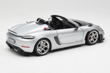 Porsche 718 Spyder RS Weissach Pack GT-Silver Metallic Norev 1/18