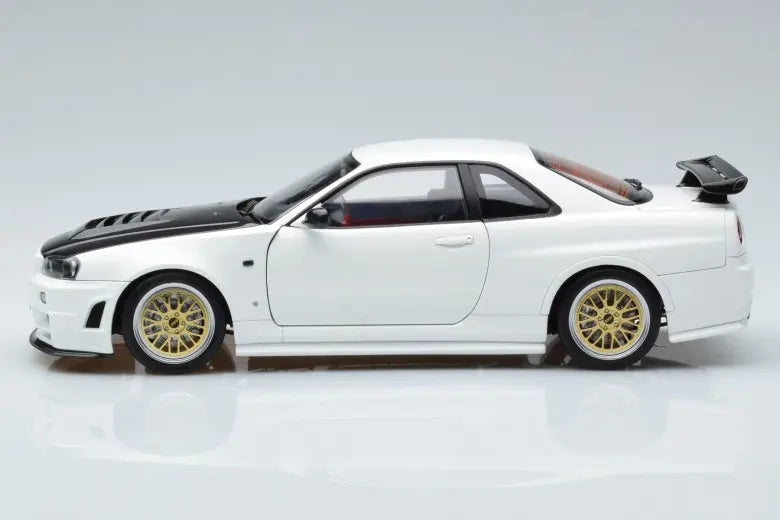 Nissan Skyline GT-R R34 Nismo Z-Tune White Motorhelix 1/18