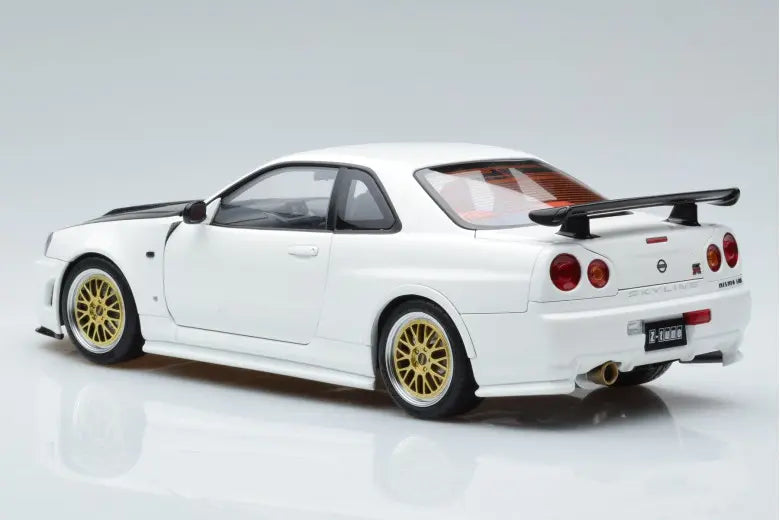 Nissan Skyline GT-R R34 Nismo Z-Tune White Motorhelix 1/18
