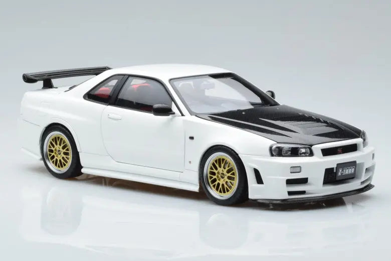 Nissan Skyline GT-R R34 Nismo Z-Tune White Motorhelix 1/18