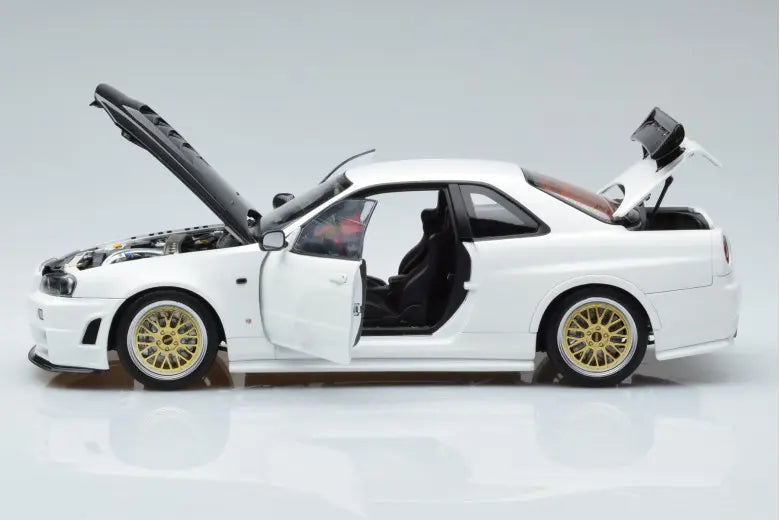 Nissan Skyline GT-R R34 Nismo Z-Tune White Motorhelix 1/18