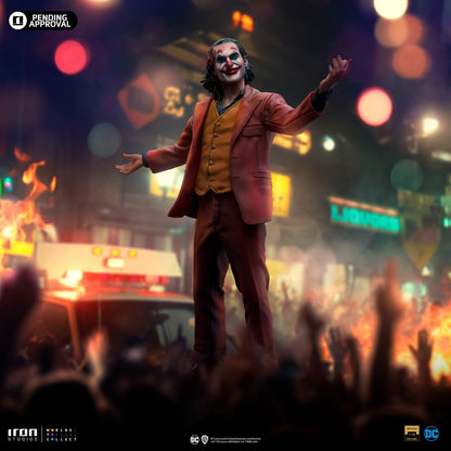 Joker (Arthur Fleck) Deluxe 1:10 Scale Statue