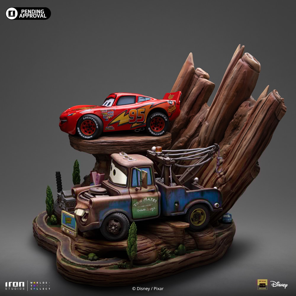 Lightning McQueen & Tow Mater Deluxe 1:10 Scale Statue